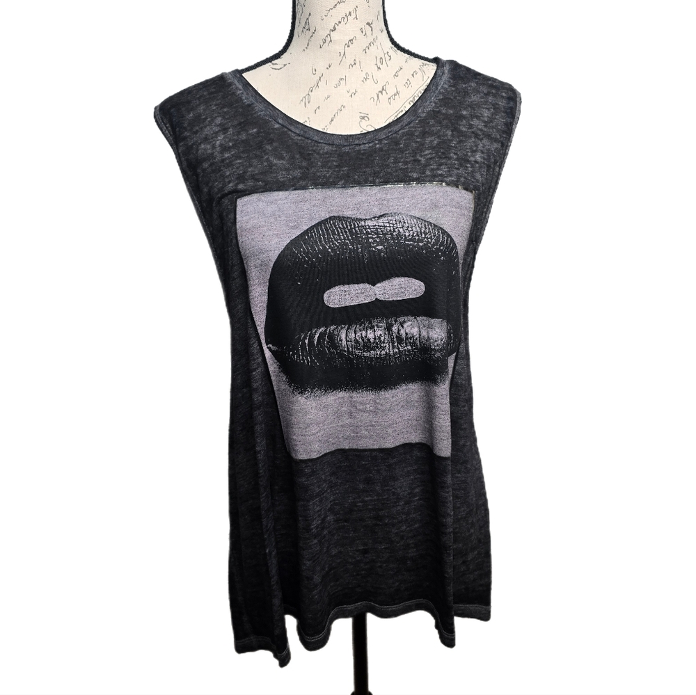 Express One Eleven Graphic Lips Festival Sleeveless Oversized Black T-Shirt - XL